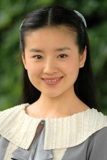 章丽厚大女儿照片曝光,神秘面纱揭开，星二代风采初现